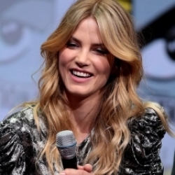 Sylvia Hoeks